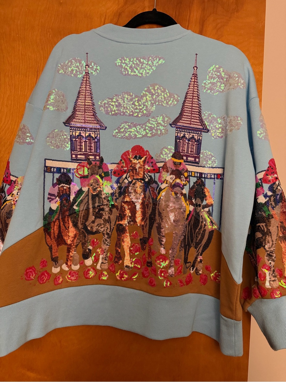 Brianna Cannon EUC KENTUCKY DERBY SWEATSHIRT, M SIZE MEDIUM - Picture 3 of 5